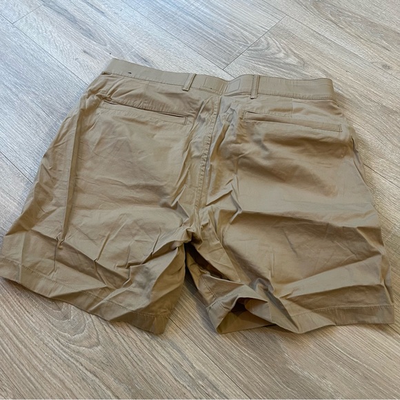Abercrombie & Fitch shorts - Picture 2 of 3